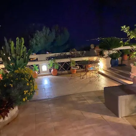 Villa Somptuous Exotic In