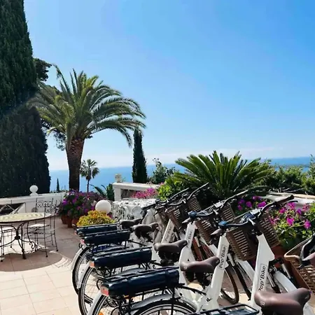 Somptuous Exotic In Villa