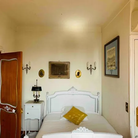 Somptuous Exotic In Villa