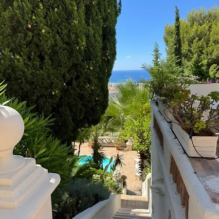 Villa Somptuous Exotic In *