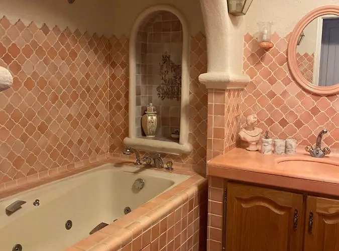 Somptuous Exotic In Villa Cannes