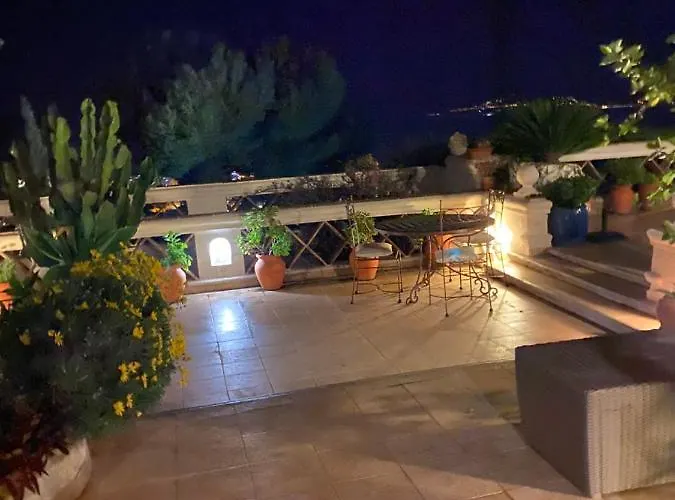 Villa Somptuous Exotic In