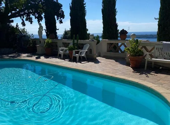 Somptuous Exotic In * Cannes