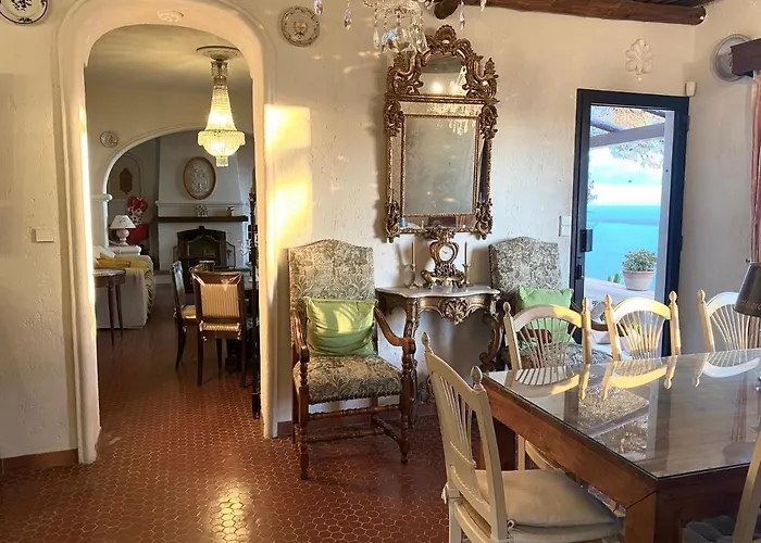 Somptuous Exotic In Villa